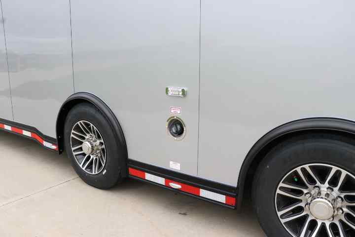 inTech Gooseneck Trailer