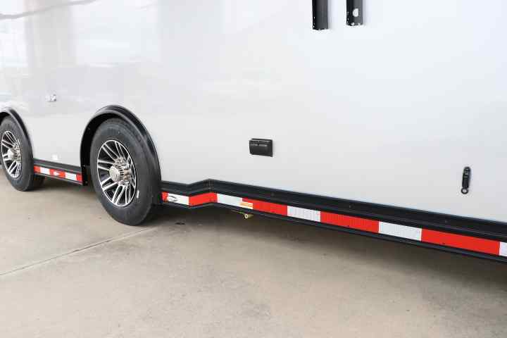 inTech Gooseneck Trailer