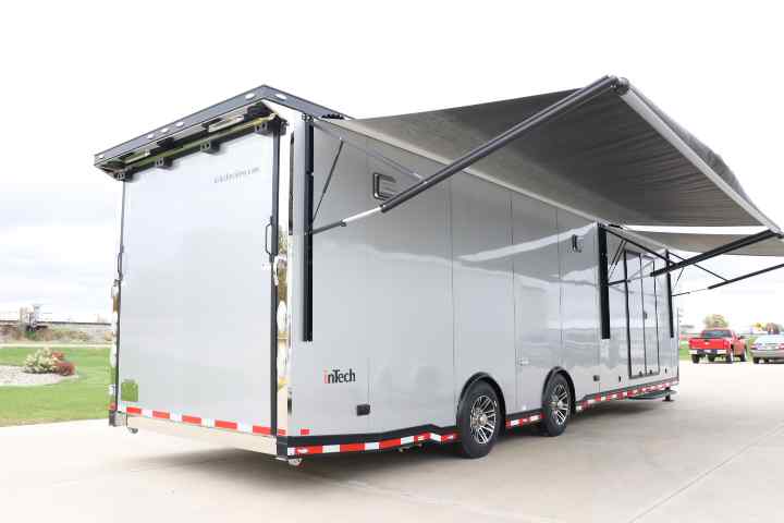 inTech Gooseneck Trailer