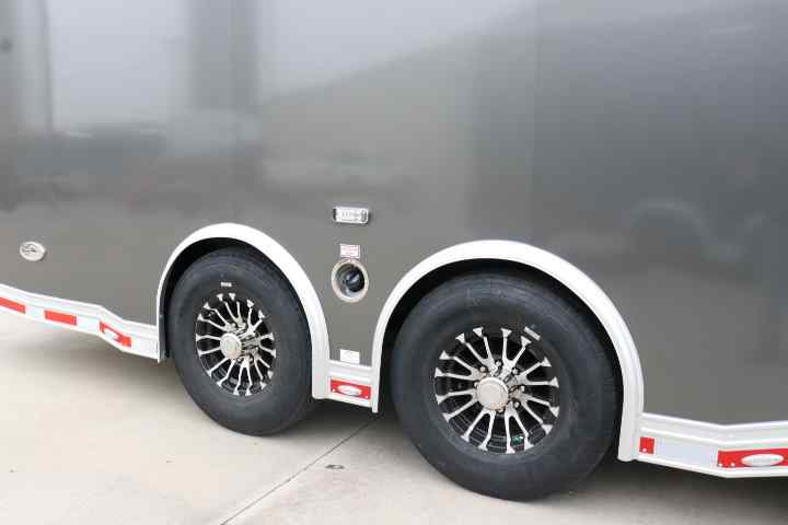 inTech Gooseneck Trailer