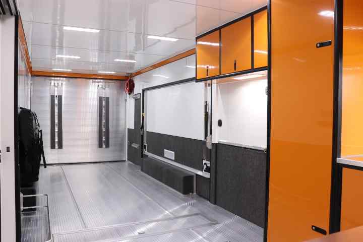 inTech Gooseneck Trailer