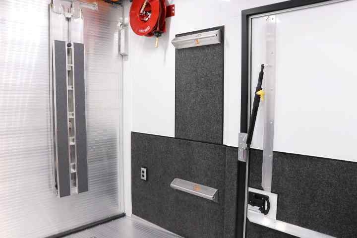 inTech Gooseneck Trailer