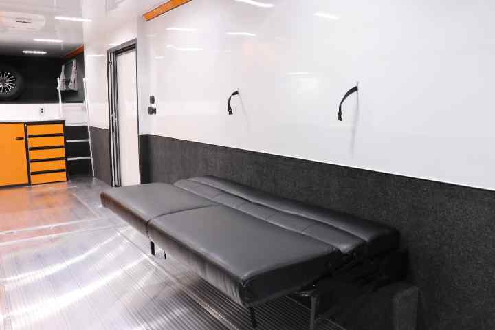 inTech Gooseneck Trailer