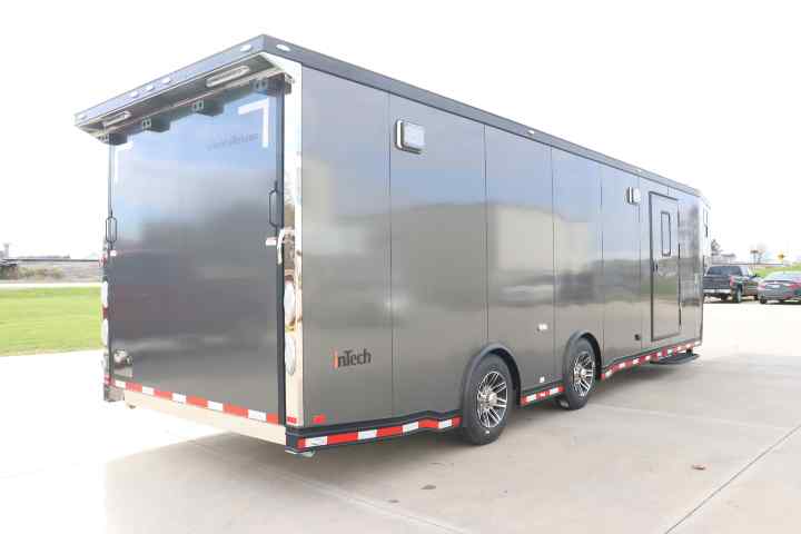inTech Gooseneck Trailer