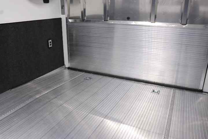 inTech Gooseneck Trailer