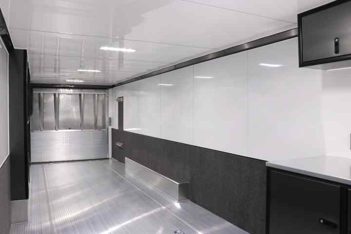 inTech Gooseneck Trailer