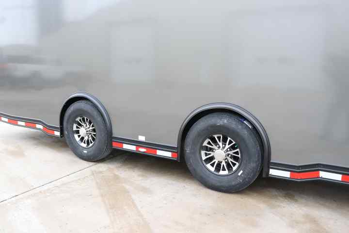 inTech Gooseneck Trailer