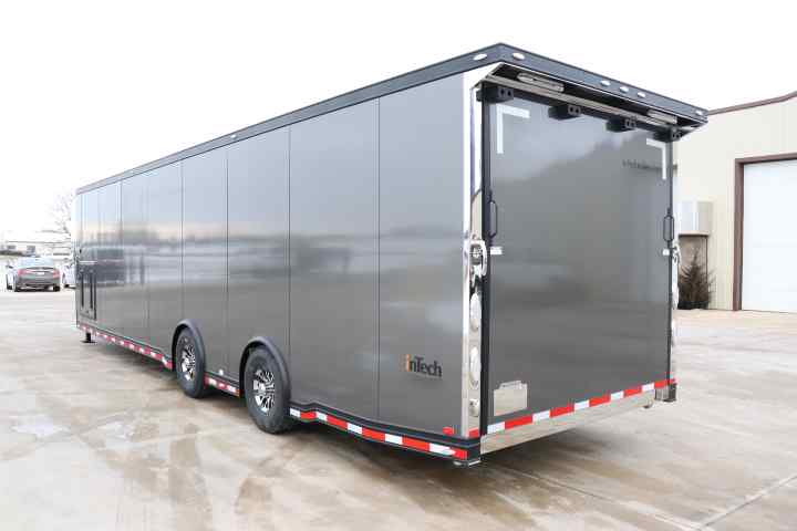inTech Gooseneck Trailer