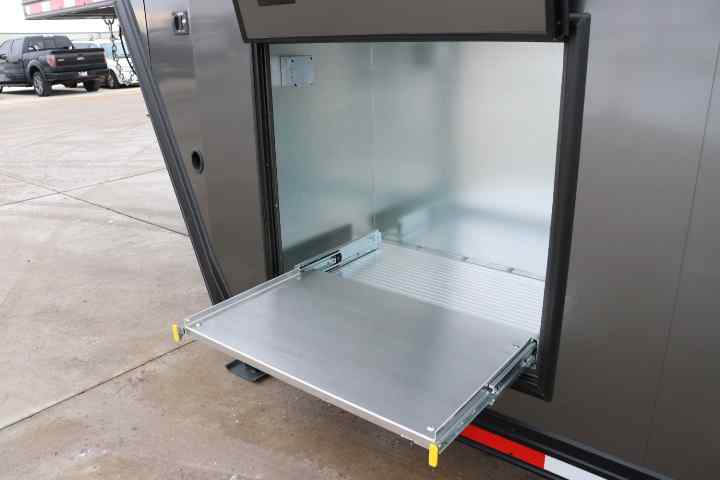 inTech Gooseneck Trailer