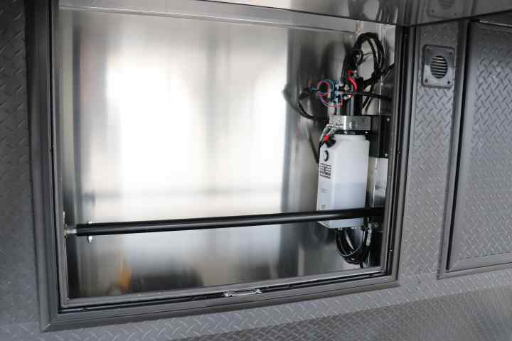 inTech Gooseneck Trailer