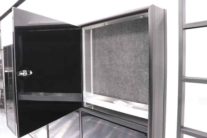 inTech Gooseneck Trailer
