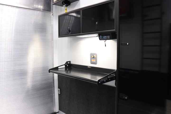 inTech Gooseneck Trailer