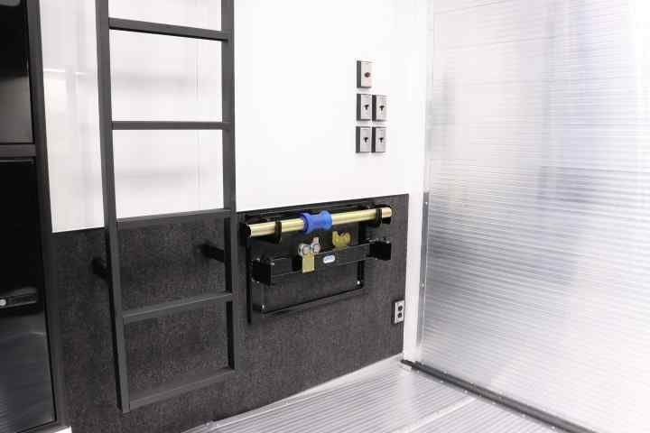 inTech Gooseneck Trailer