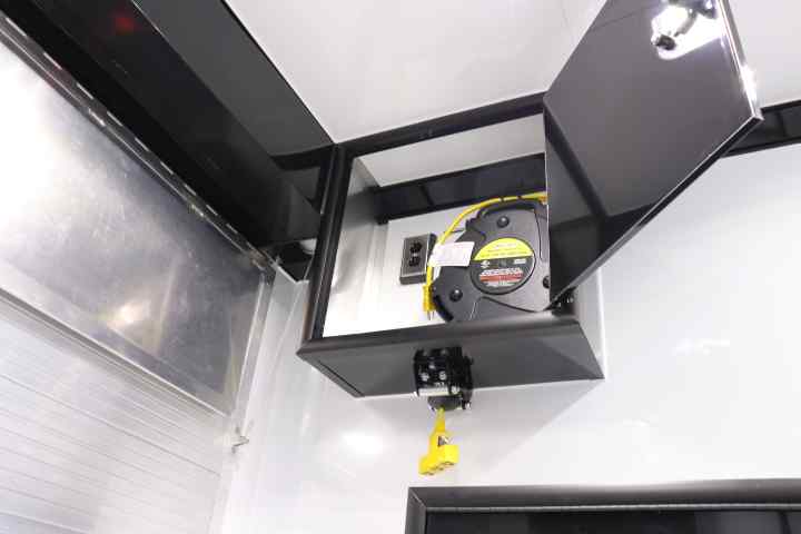 inTech Gooseneck Trailer
