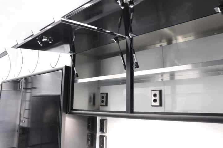 inTech Gooseneck Trailer