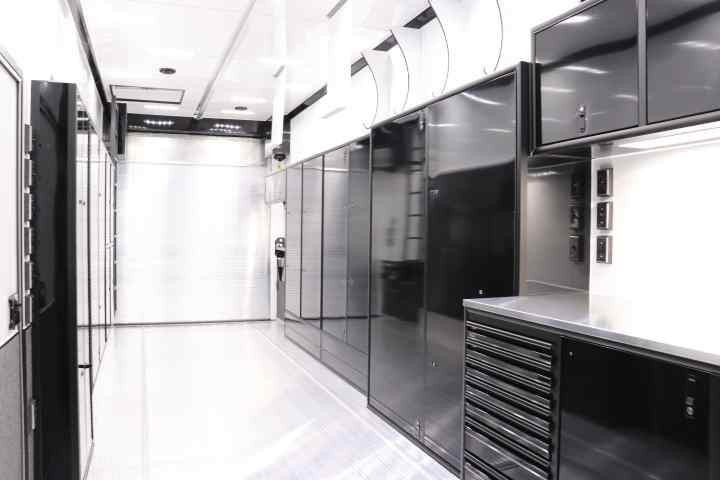 inTech Gooseneck Trailer