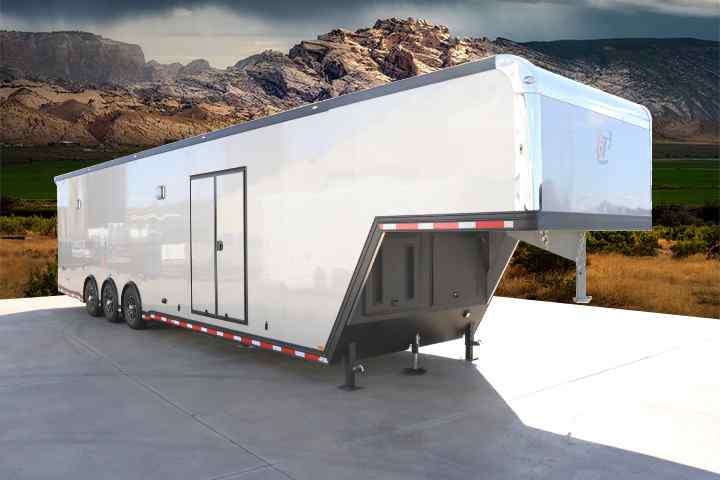 inTech Gooseneck Trailer