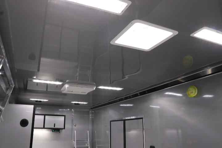 inTech Gooseneck Trailer