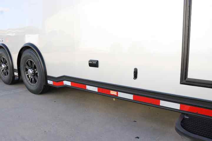 inTech Gooseneck Trailer