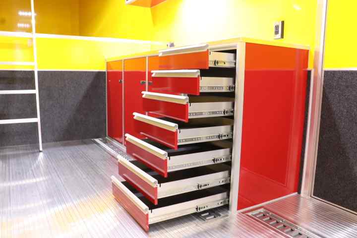 inTech Gooseneck Trailer