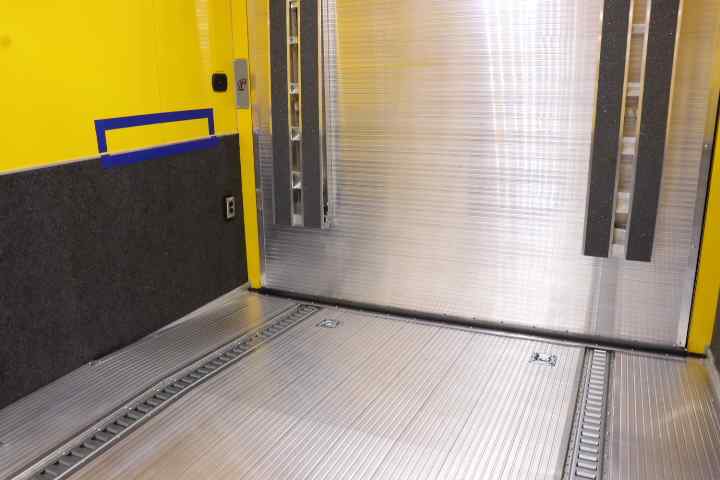 inTech Gooseneck Trailer