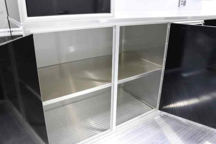 inTech Gooseneck Trailer