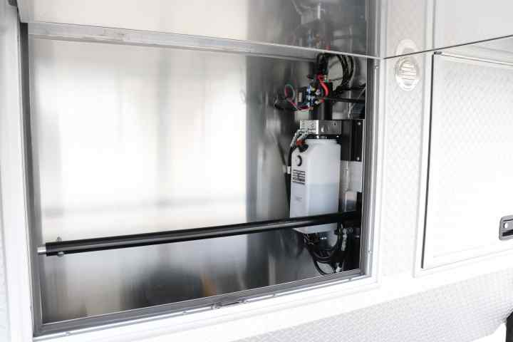 inTech Gooseneck Trailer