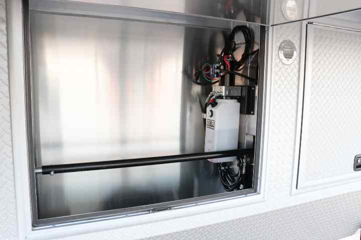 inTech Gooseneck Trailer