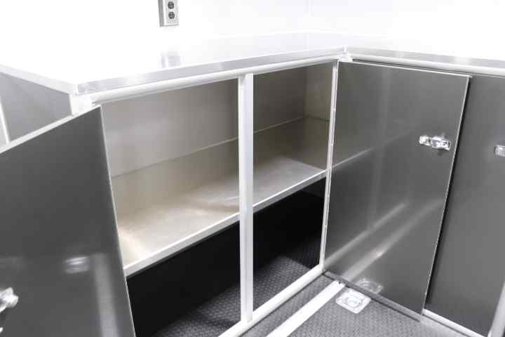 inTech Gooseneck Trailer