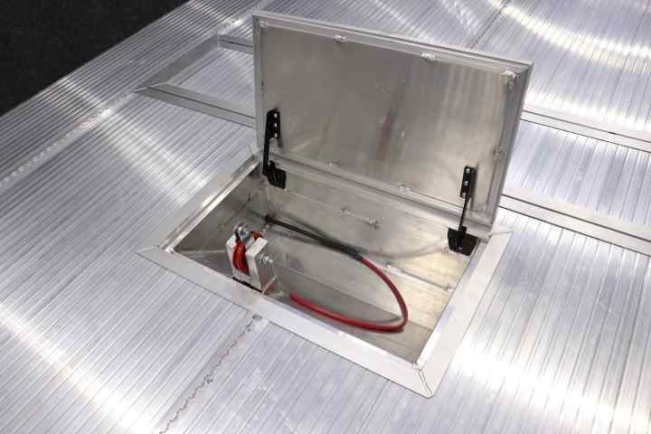 inTech Gooseneck Trailer