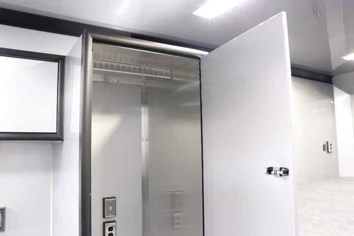 inTech Gooseneck Trailer