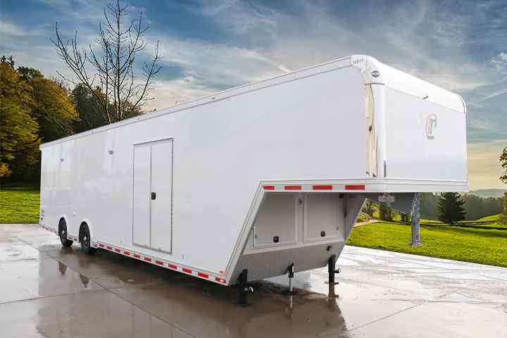 inTech Gooseneck Trailer