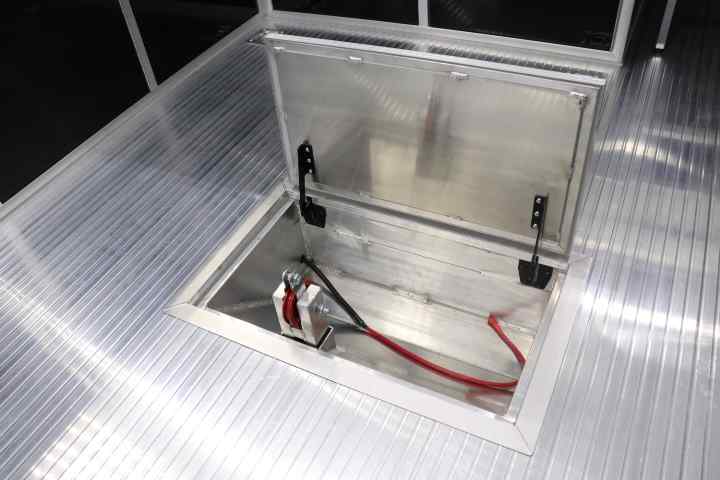 inTech Gooseneck Trailer