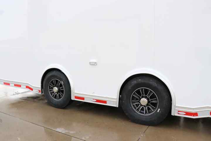 inTech Gooseneck Trailer