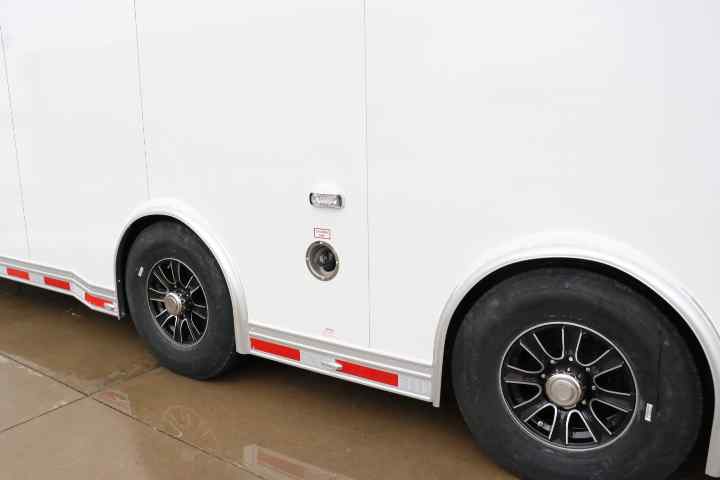 inTech Gooseneck Trailer