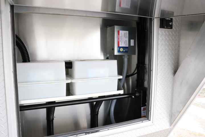 inTech Gooseneck Trailer