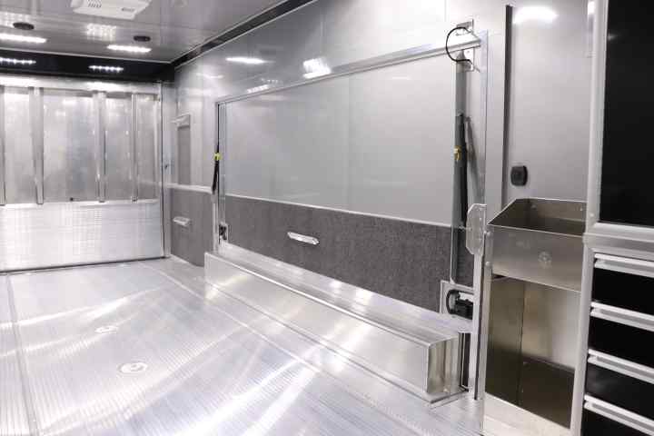 inTech Gooseneck Trailer