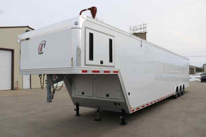 inTech Gooseneck Trailer
