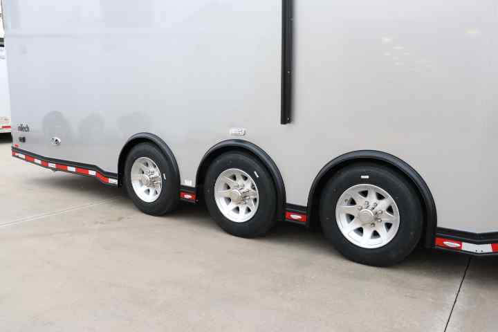inTech Gooseneck Trailer