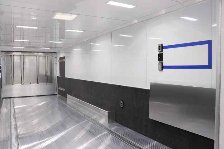 inTech Gooseneck Trailer