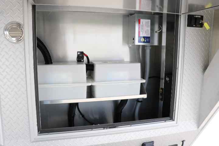 inTech Gooseneck Trailer
