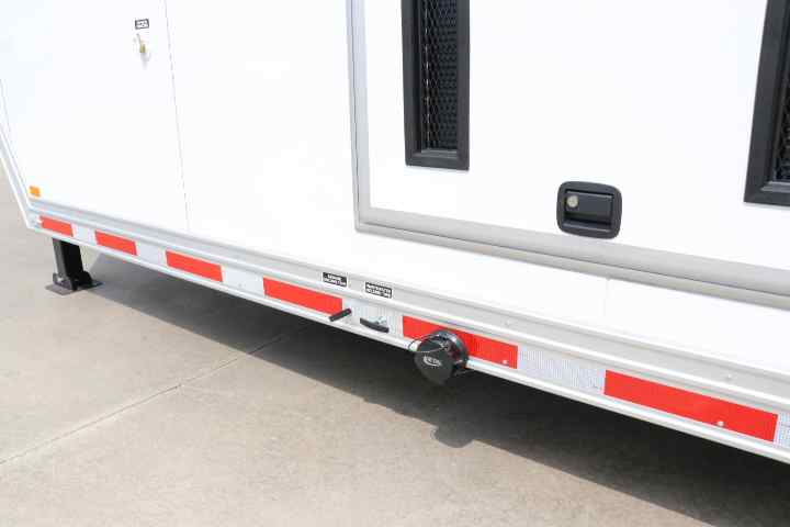 inTech Gooseneck Trailer