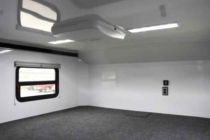 inTech Gooseneck Trailer
