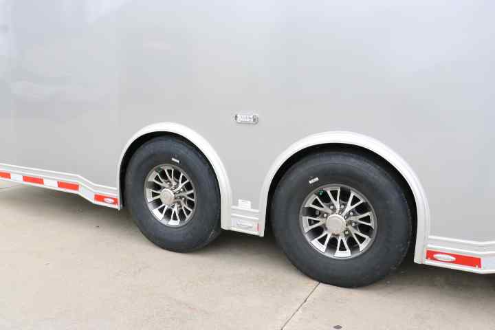 inTech Gooseneck Trailer