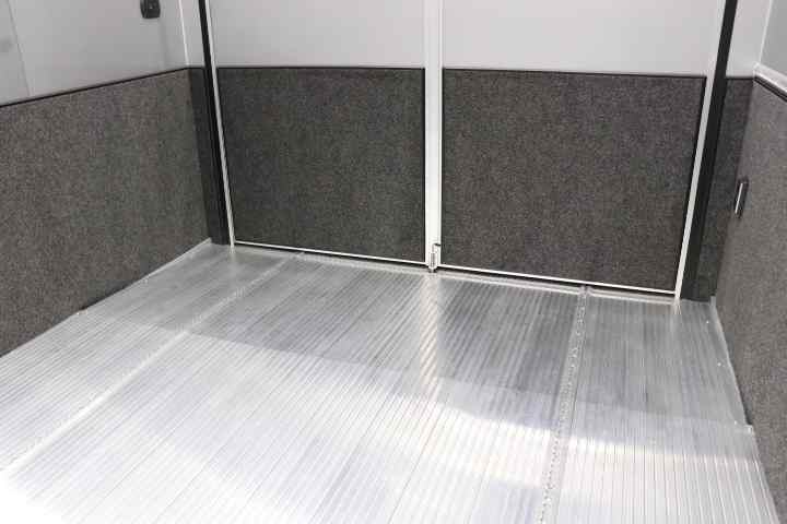 inTech Gooseneck Trailer