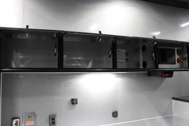 inTech Gooseneck Trailer