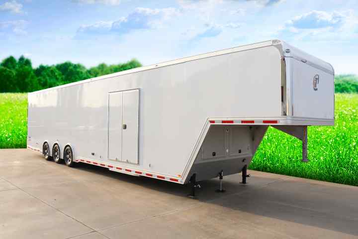 inTech Gooseneck Trailer