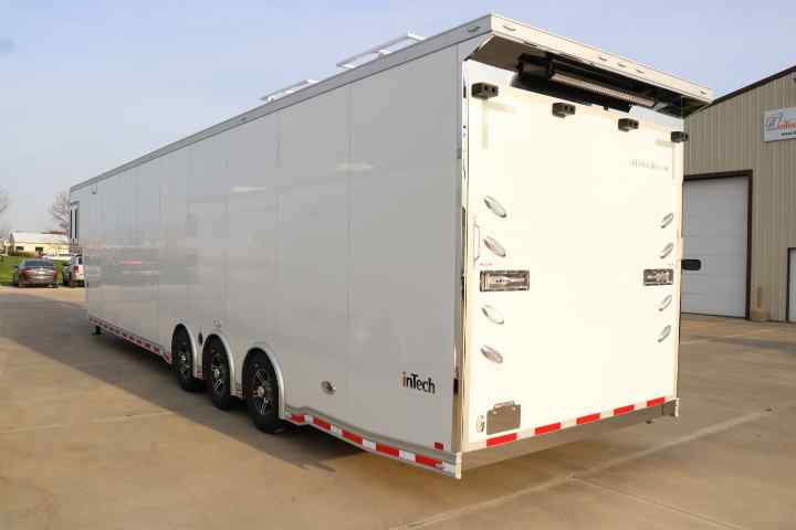 inTech Gooseneck Trailer