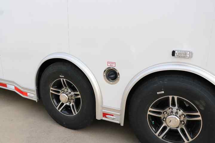 inTech Gooseneck Trailer