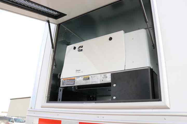 inTech Gooseneck Trailer